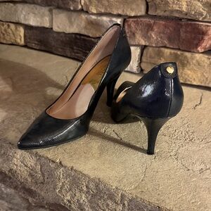 Michael Kors Shiny NAVY Heels